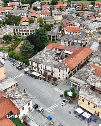 4 LOCALI A SANFRONT