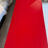 Mobile basso con cassettone