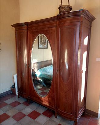 Armadio in legno