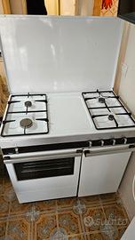 Cucina GAS con FORNO e Lavandino