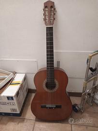 Chitarra acustica