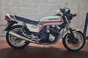 Honda Cb 750 con allestimento CB900Fc