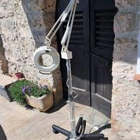 Lampada da estetista