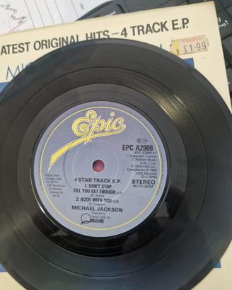 Disco Michael Jackson 45 giri che gira a 33 giri