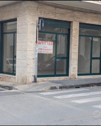 Basso commerciale Floridia