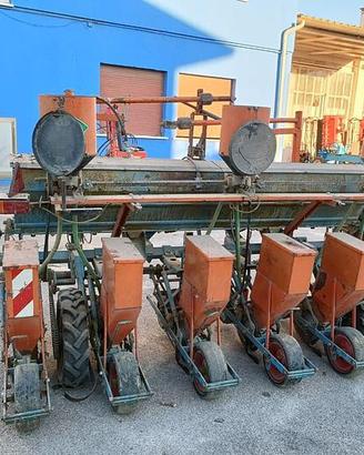 Seminatrice a 6 file da soia marca OMS