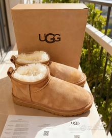 UGG Ultra Mini castagna T.39