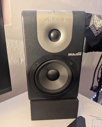 Coppia monitor da studio Alesis M1Active 520 + Pad