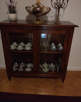 vetrina in legno 