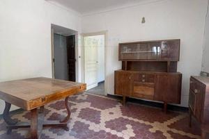 Casa indipendente di 209 m² con più di 5 locali e 