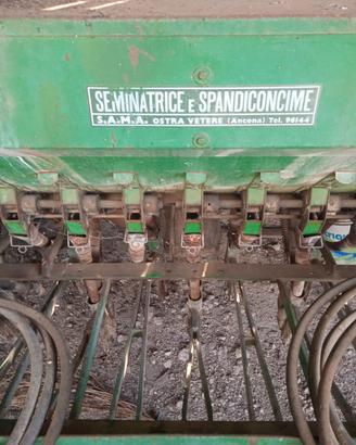 Seminatrice SAMA con spandiconcime