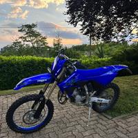 Yamaha Yz 125 anno 2024 TARGATA (pari al nuovo )