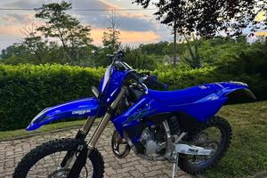 Yamaha Yz 125 anno 2024 TARGATA (pari al nuovo )