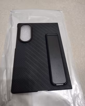 Samsung Carbon Standing Case per Galaxy Z Fold 8