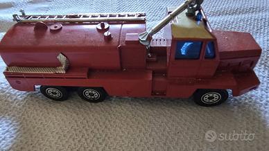 modello auto camion dei pompieri Berliet GBC 34