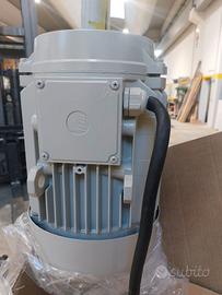 Motore elettrico 7,5kW 2P B14 132 IE3