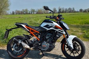 ktm duke 125-2021