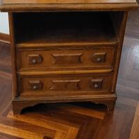 comodini in legno massello
