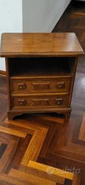 comodini in legno massello