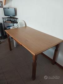 Tavolo in legno
