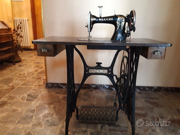 macchina x cucire d'epoca necchi 