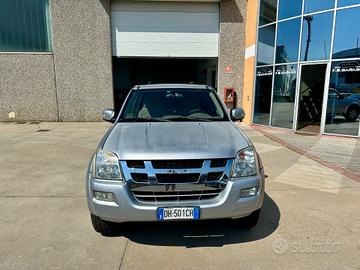 Isuzu D-Max 3.0 TD cat Crew Cab 4WD Pup. LS Aut. E