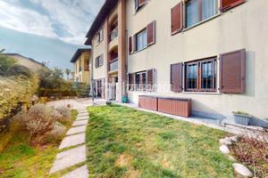 TRE LOCALI CON GIARDINO E DOPPI SERVIZI