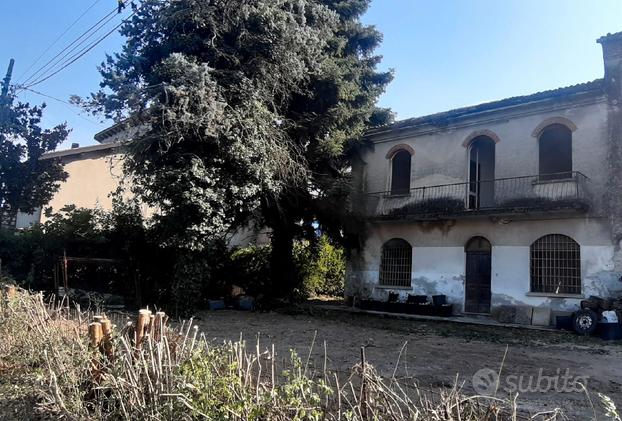 Casa in Castell'Arquato da ristrutturare