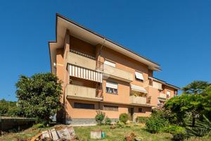 4 LOCALI A COSTIGLIOLE D'ASTI