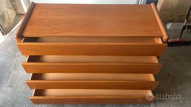 Cassettone e specchio in legno massello