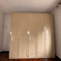 Armadio in legno massello 6 ante - condizini buone