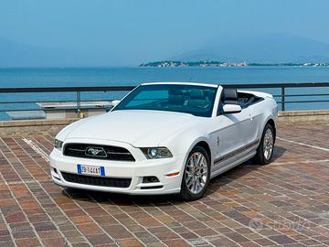 FORD MUSTANG 3.7 V6  CONVERTIBLE – NO Superbollo
