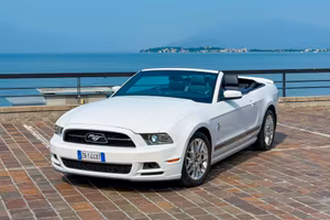 FORD MUSTANG 3.7 V6  CONVERTIBLE – NO Superbollo