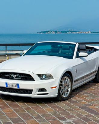 FORD MUSTANG 3.7 V6  CONVERTIBLE – NO Superbollo