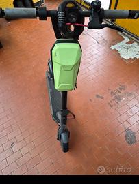Monopattino Xiaomi Electric Scooter 4 PRO