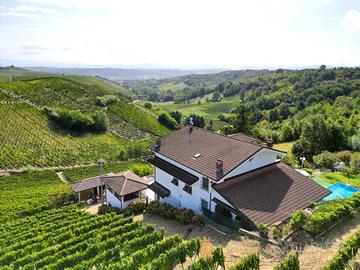 Villa di 480 m² con più di 5 locali e box auto dop