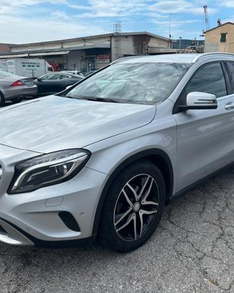 Mercedes-benz GLA 180 d Automatic Premium