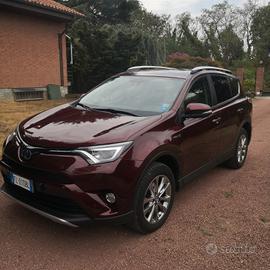 Toyota RAV 4 ibrido benzina