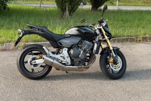 Honda Hornet CB600F appena tagliandata gomme nuove