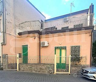 Casa Indipendente a Linguaglossa centro
