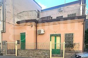 Casa Indipendente a Linguaglossa centro