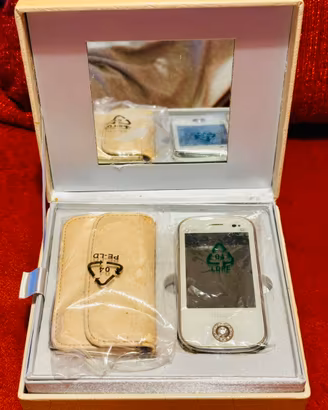 NGM Vanity Touch Dual SIM Swarovski Box Collezione