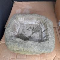 Pila, abbeveratoio, vasca in pietra dell'800