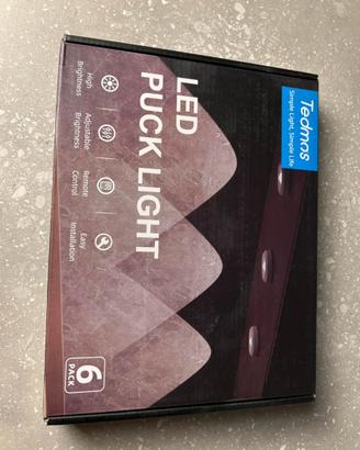 Luce LED armadio o mensola ricaricabile USB