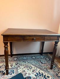 Tavolino scrittoio antico