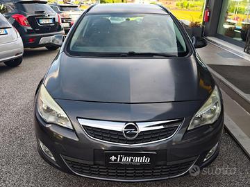 OPEL Astra 1.7 CDTI 110CV Sports Tourer Cosmo