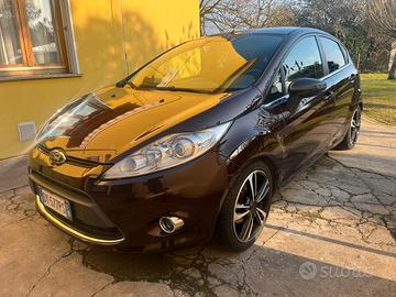 Ford fiesta 1.4 bez/gpl