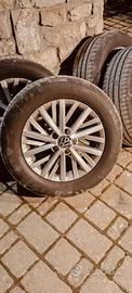 Cerchi in lega T-roc con gomme estive Falken