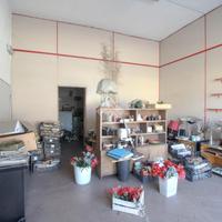 NEGOZIO A BERNAREGGIO