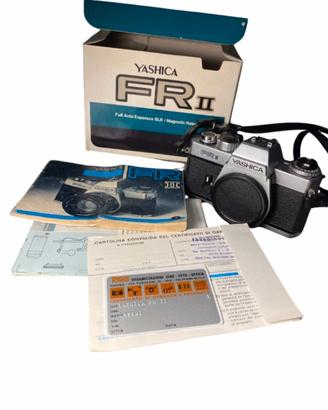 Yashica Fr II,obiettivi,flash e accessori